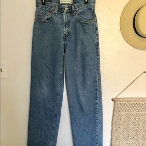 Vintage Levi’s 550 Student Fit Jeans